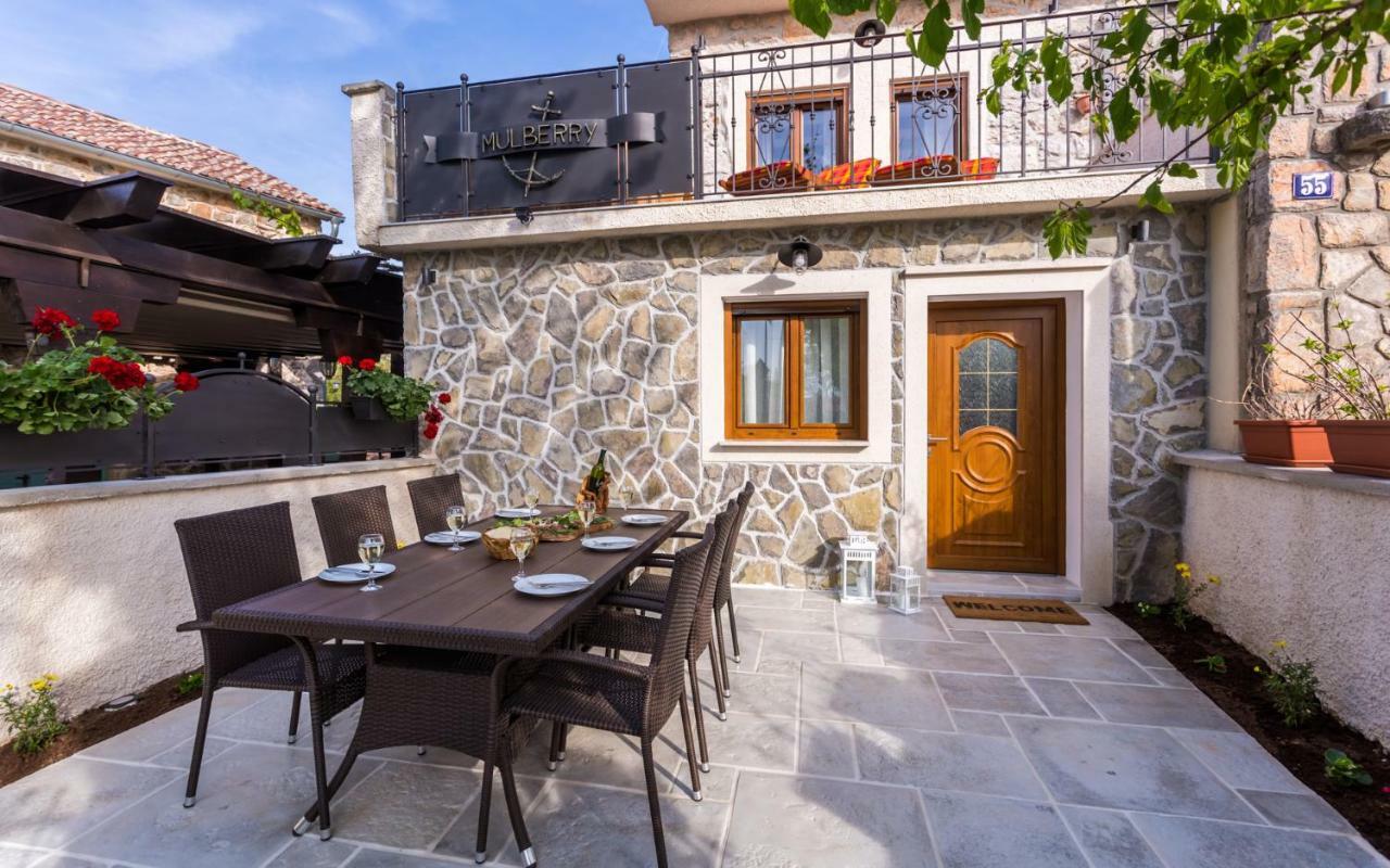 Villa Mulberry Milohnici エクステリア 写真