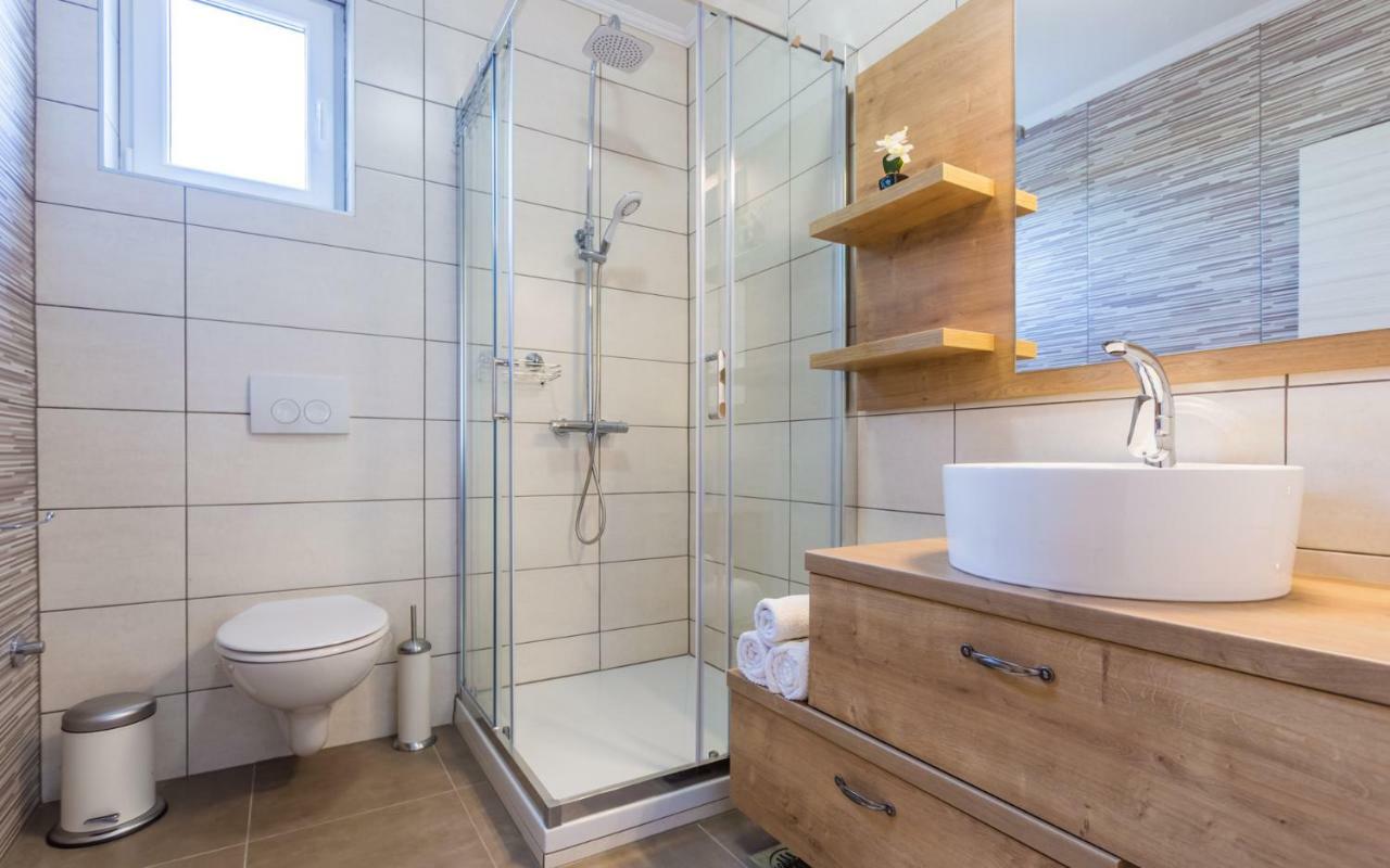 Villa Mulberry Milohnici エクステリア 写真