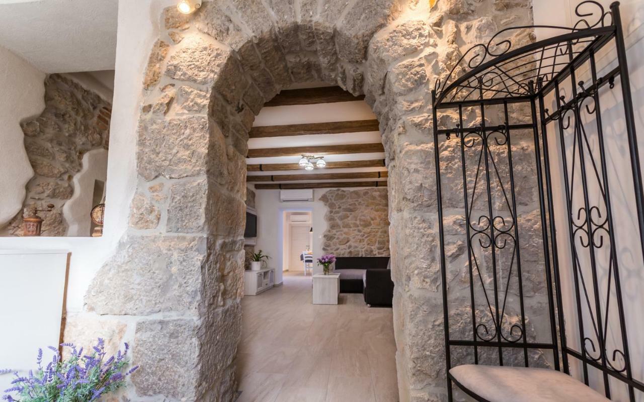 Villa Mulberry Milohnici エクステリア 写真